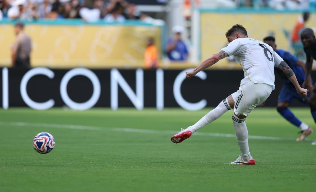 张育成未来定位讨论